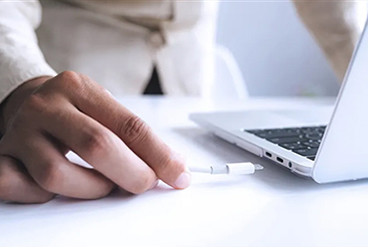 ultimo caso aziendale circa Dispositivi mobili di USB-C che fanno pagare la soluzione di PoE